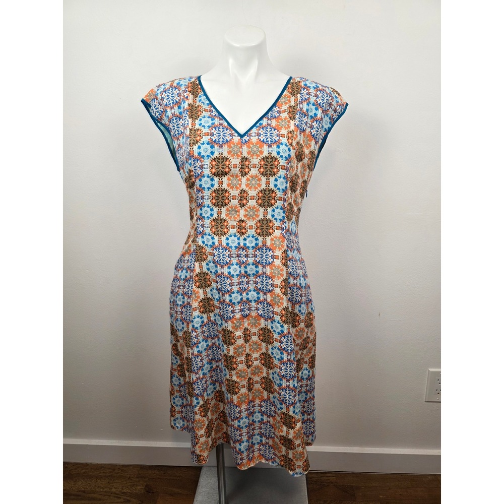 Sundance Modern Heritage 100% Silk Geometric Print V-Neck Dress‎ Blue Size 8